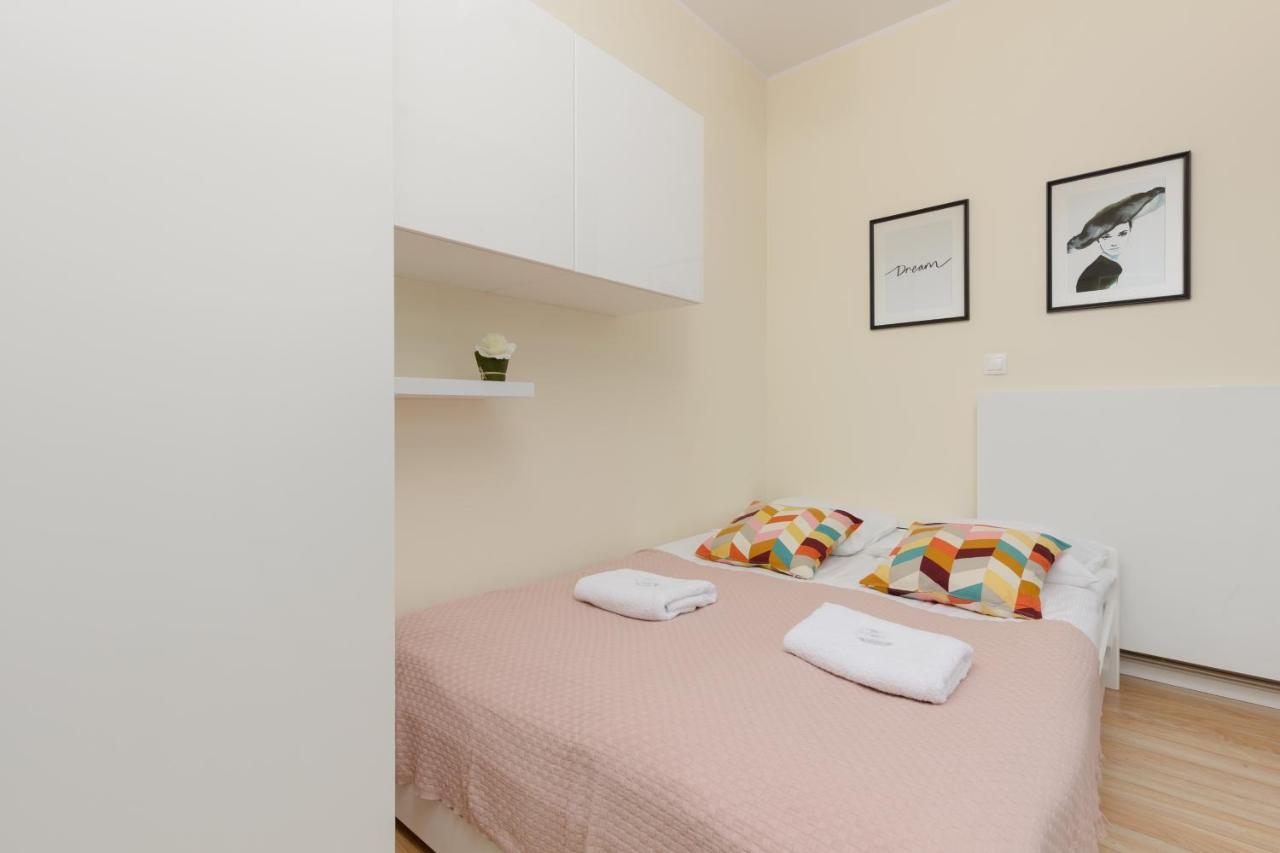 Niemcewicza Pet-Friendly Apartment By Noclegi Renters Варшава Екстериор снимка